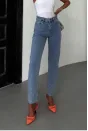 Melisa Önal | Taşlı Mom Fit Kot Pantolon - Açık Mavi