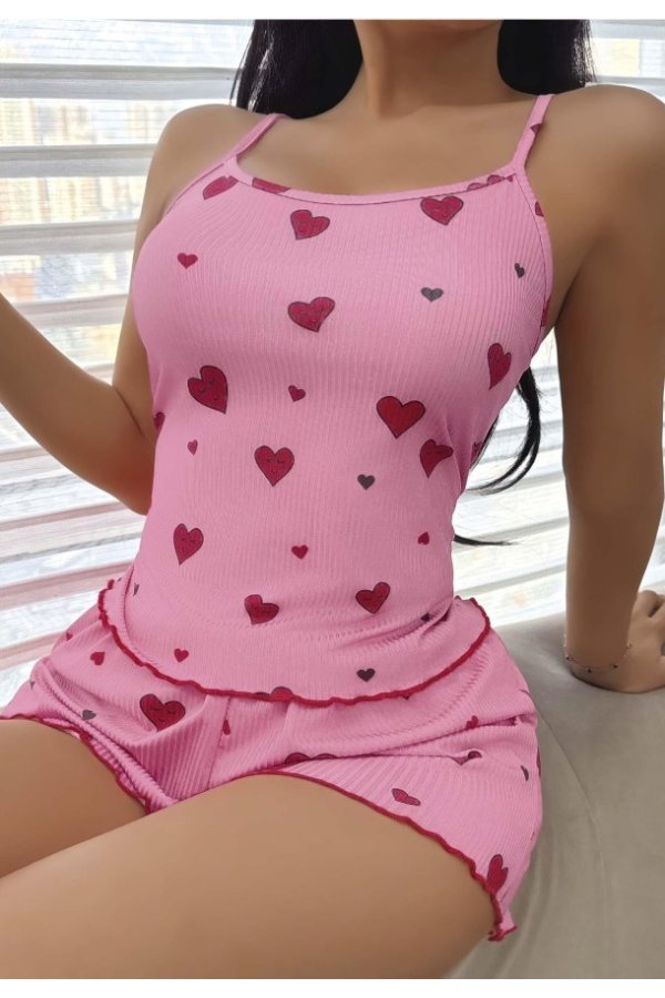 Kadın Pembe Kalp Desenli Askılı Şortlu Takım