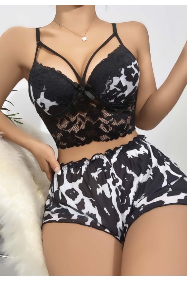 Kadın Siyah Leopar desenli Dantel detaylı Şortlu Gecelik Pijama Takımı