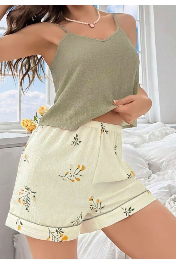 Kadın Ekru Çiçek Baskılı Şortlu Gecelik Pijama Takımı