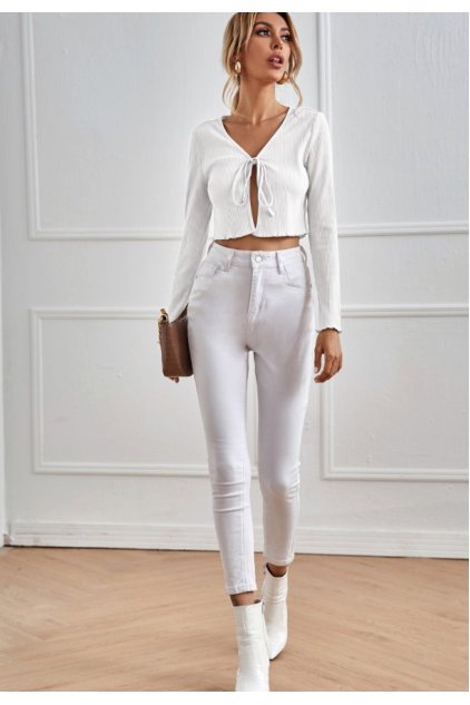 Kadın Beyaz Uzun Kollu Önden Bağlama Detaylı Crop Top Bluz