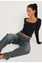 Kadın Siyah Kare Yaka Dantelli Uzun Kollu Crop Top Bluz