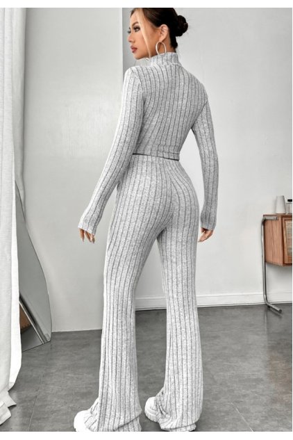 Kadın Gri Çizgili Boğazlı Crop Top ve Yüksek Bel Pantolon Takım