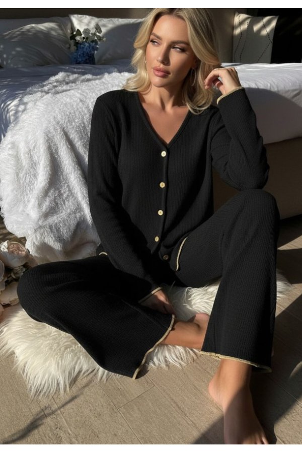 Premium Kadın Fitilli Pijama Takımı – Siyah Gold Biye Detaylı, Yumuşak Dokulu Ev Şıklığı