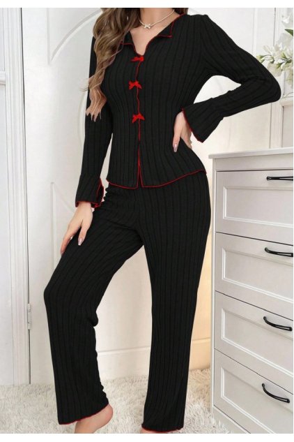 Kadın Siyah Kırmızı Biyeli ve Fiyonklu Uzun Kollu Mevsimlik Pijama Takımı