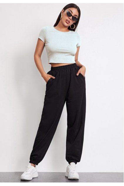 Kadın Beyaz Yuvarlak Yaka Yarım Kol Crop Top Bluz