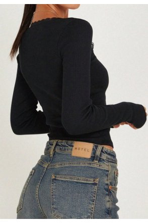 Kadın Siyah Kare Yaka Dantelli Uzun Kollu Crop Top Bluz