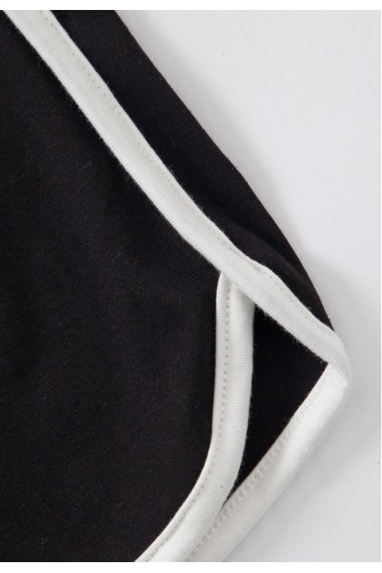 Kadın Siyah Askılı Crop Top ve Şortlu Gecelik Takım