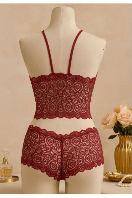 Kadın Bordo Dantel Bralet Şort Takımı – Asil ve Sofistike İç Giyim