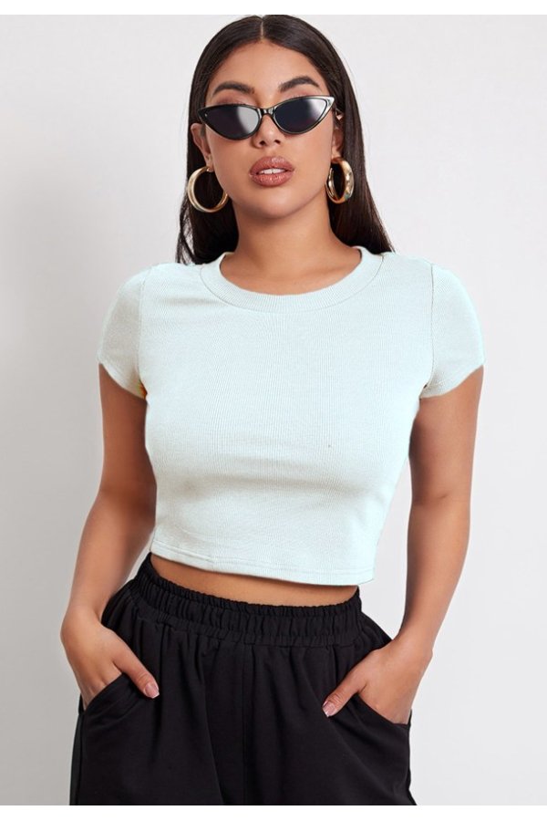 Kadın Beyaz Yuvarlak Yaka Yarım Kol Crop Top Bluz