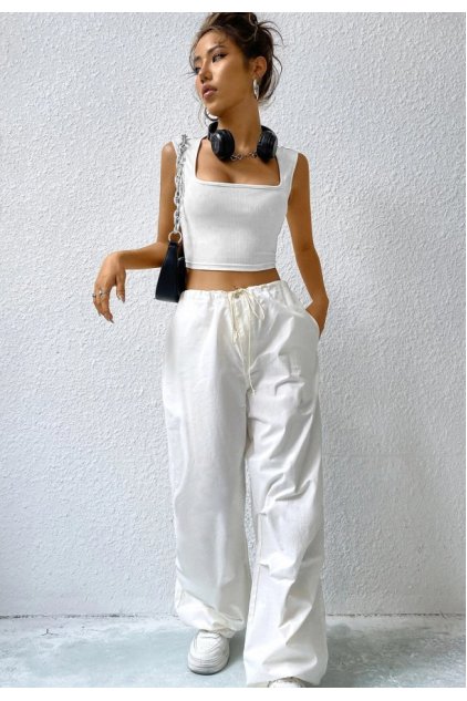 Kadın Beyaz Kare Yaka Kalınlaşan Omuz Detaylı Crop Top Bluz