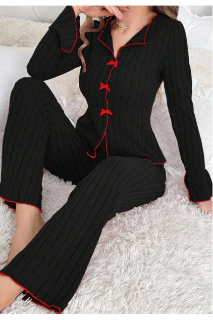 Kadın Siyah Kırmızı Biyeli ve Fiyonklu Uzun Kollu Mevsimlik Pijama Takımı