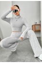 Kadın Gri Çizgili Boğazlı Crop Top ve Yüksek Bel Pantolon Takım