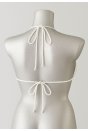 Kadın Beyaz Pedli Üçgen Bikini Üstü Halter Bağlamalı Aksesuarlı