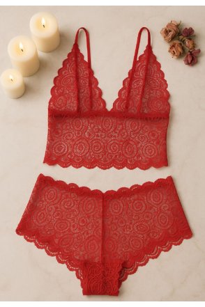 Kadın Kırmızı Dantel Bralet Şort Takımı – Tutkulu ve Çekici İç Giyim