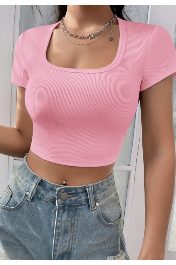Kadın Pembe Yarım Kol Düz Yaka Crop Top Bluz