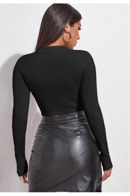 Kadın Siyah Göğüs Dekolteli Uzun Kollu Cut Out Crop Top Bluz