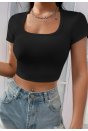 Kadın Siyah Yarım Kol Düz Yaka Crop Top Bluz